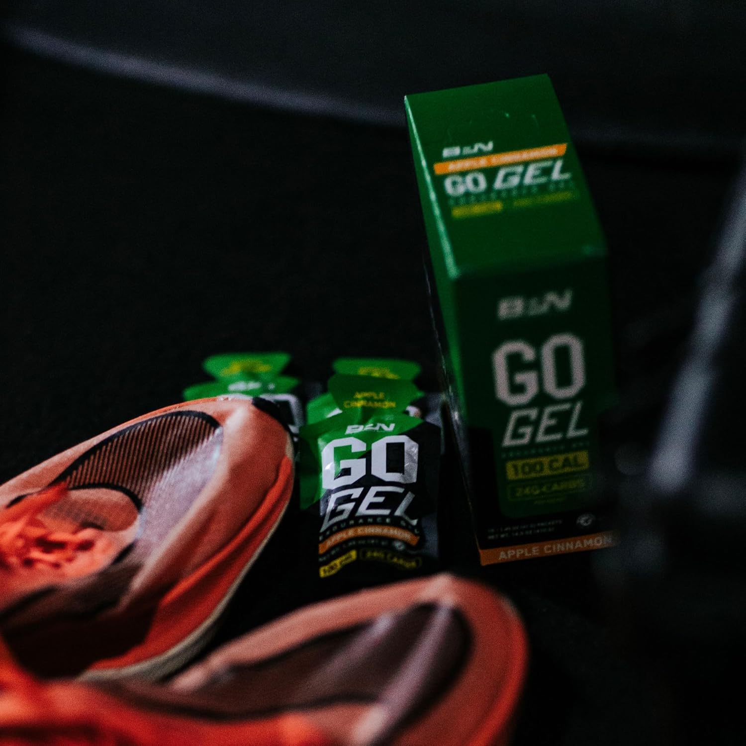 , BPN Go Gel Endurance, 24G of Carbohydrates & 100 Calories per Pack, Vegan + Gluten Free Running Gel, 10 Single-Serving Packs, Apple Cinnamon